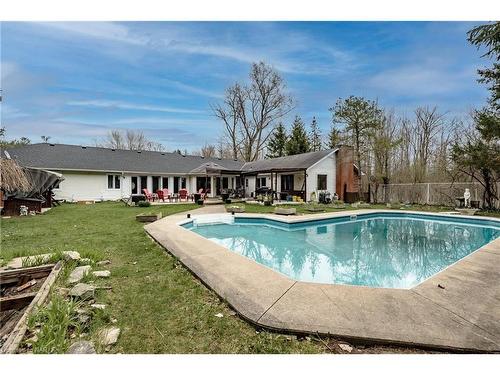 833 Rosehill Road, Fort Erie, ON - Outdoor With In Ground Pool With Backyard
