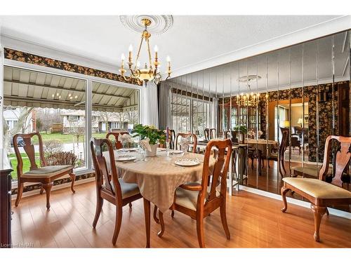 3061 Chipman Crescent, Niagara Falls, ON - Indoor Photo Showing Dining Room