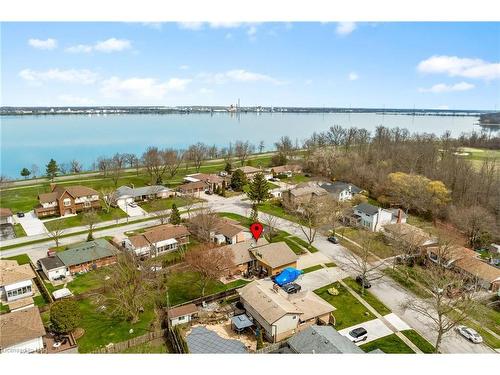 3061 Chipman Crescent, Niagara Falls, ON - Outdoor With Body Of Water With View