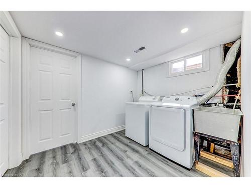 1 Marmac Drive, St. Catharines, ON - Indoor Photo Showing Laundry Room