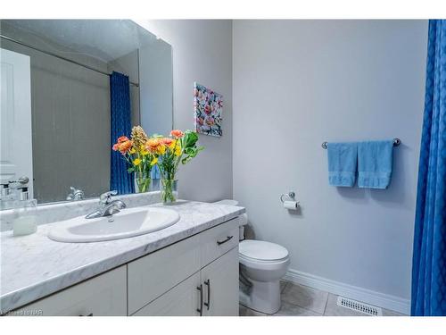 14 Ellis Avenue, St. Catharines, ON - Indoor Photo Showing Bathroom