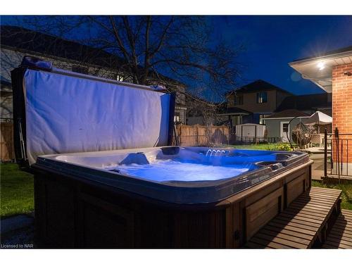 1081 Vansickle Road N, St. Catharines, ON - Outdoor With Above Ground Pool