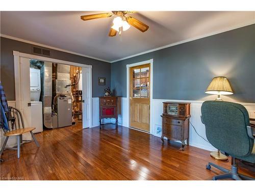 10576 Woodland Dr Drive, Port Colborne, ON - Indoor Photo Showing Laundry Room