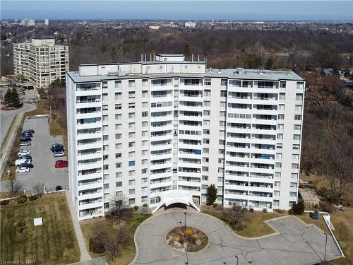 102-15 Towering Heights Boulevard, St. Catharines, ON - Outdoor With Balcony With Facade
