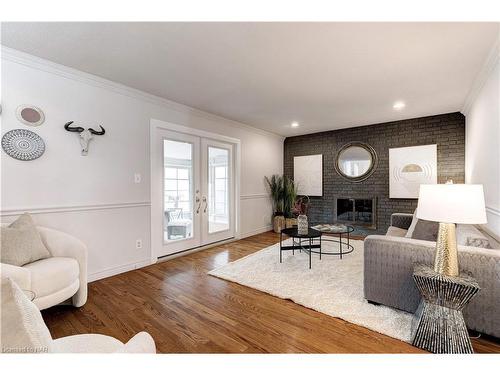 13 Renforth Square, St. Catharines, ON - Indoor Photo Showing Living Room With Fireplace