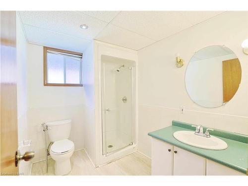 71 Golfview Crescent, London, ON - Indoor Photo Showing Bathroom