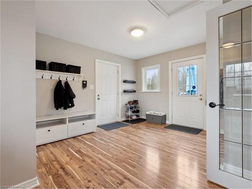 10252 Willoughby Drive, Niagara Falls, ON - Indoor Photo Showing Other Room