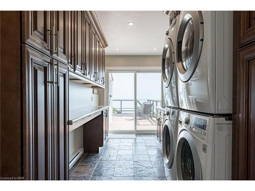 753 Lakeshore Road, Port Colborne, ON - Indoor Photo Showing Laundry Room