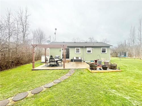 621 Bidwell Parkway, Fort Erie, ON - Outdoor With Backyard
