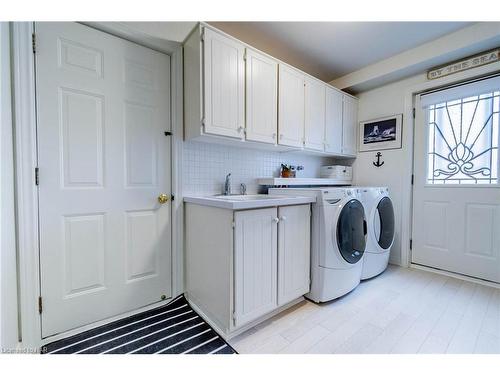 9 Evangelista Court, St. Catharines, ON - Indoor Photo Showing Laundry Room