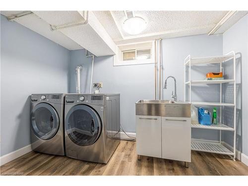 8 Donalda Court, St. Catharines, ON - Indoor Photo Showing Laundry Room