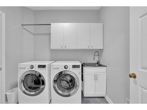 6301 Forest Ridge Drive, Niagara Falls, ON - Indoor Photo Showing Laundry Room
