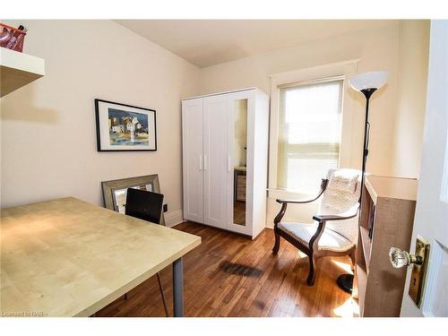56 Woodland Avenue, St. Catharines, ON - Indoor Photo Showing Dining Room