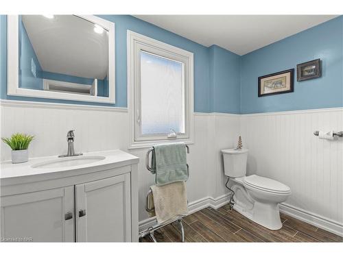 19 Fairburn Avenue, St. Catharines, ON - Indoor Photo Showing Bathroom