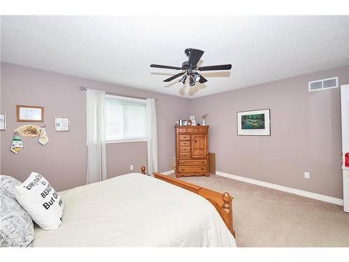 1871 Lakeshore Road, Niagara-On-The-Lake, ON - Indoor Photo Showing Bedroom