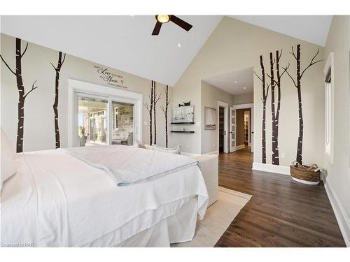 288 Johnson Road, Dunnville, ON - Indoor Photo Showing Bedroom