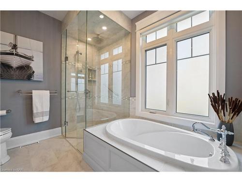 288 Johnson Road, Dunnville, ON - Indoor Photo Showing Bathroom