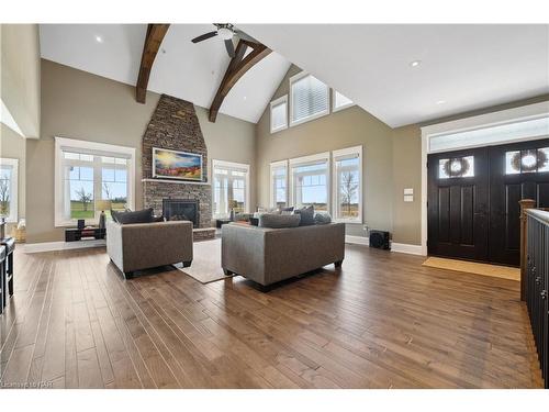 288 Johnson Road, Dunnville, ON - Indoor Photo Showing Living Room With Fireplace