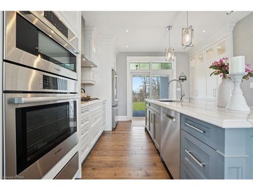 288 Johnson Road, Dunnville, ON - Indoor Photo Showing Kitchen With Upgraded Kitchen