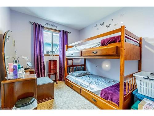 19 Windle Village Crescent, Thorold, ON - Indoor Photo Showing Bedroom