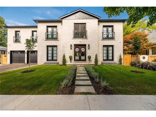 135 Gate Street, Niagara-On-The-Lake, ON - Outdoor With Facade