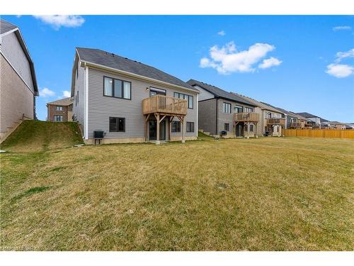12 Explorer Way, Thorold, ON - Outdoor With Exterior