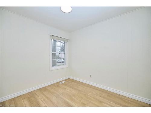 15 Hilda Street, St. Catharines, ON - Indoor Photo Showing Other Room
