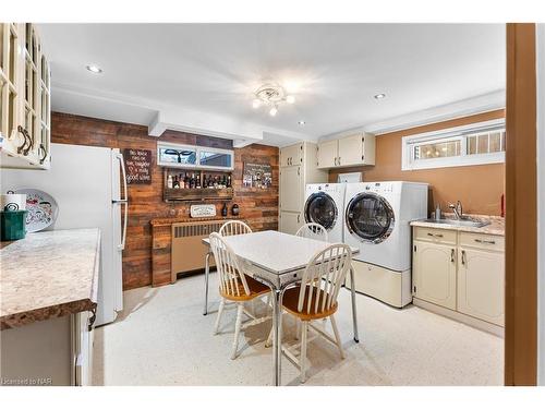 210 Johnston Street, Port Colborne, ON - Indoor Photo Showing Laundry Room