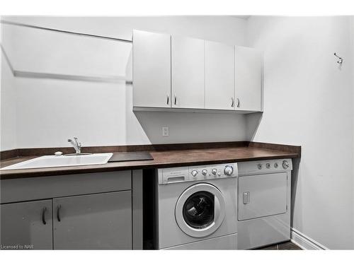 40 Countryside Drive, St. Catharines, ON - Indoor Photo Showing Laundry Room