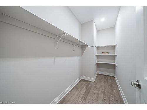 503 Royal Ridge Drive, Fort Erie, ON - Indoor With Storage