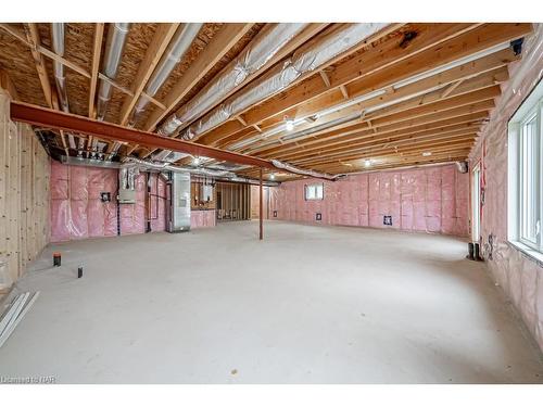 503 Royal Ridge Drive, Fort Erie, ON - Indoor Photo Showing Basement