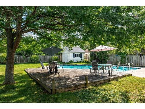 67 Kingsmill Street S, Fort Erie, ON - Outdoor With In Ground Pool With Backyard