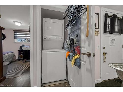 3815 Mathewson Avenue, Crystal Beach, ON - Indoor Photo Showing Laundry Room