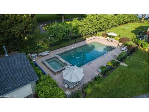 1411 Point Abino Road S, Fort Erie, ON - Outdoor With In Ground Pool With Backyard