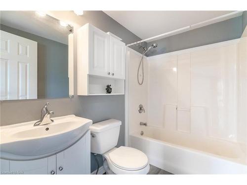 155 Neva Road, Ridgeway, ON - Indoor Photo Showing Kitchen With Double Sink