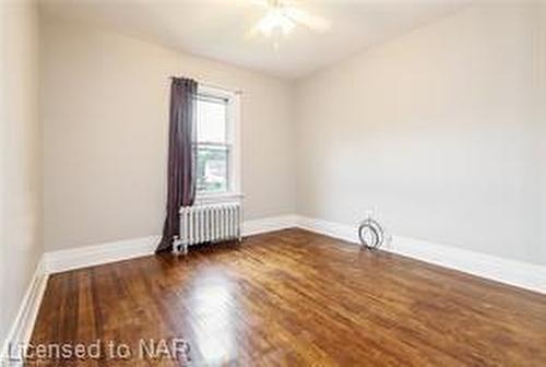 25-27 Gadsby Avenue, Welland, ON - Indoor Photo Showing Other Room