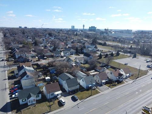 5266 Stanley Avenue, Niagara Falls, ON - Outdoor With View
