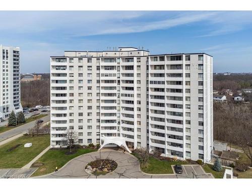 306-15 Towering Heights Boulevard, St. Catharines, ON - Outdoor With Balcony With Facade