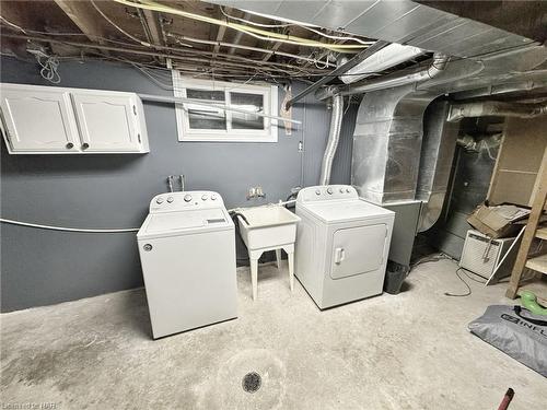 3053 Portage Road, Niagara Falls, ON - Indoor Photo Showing Laundry Room