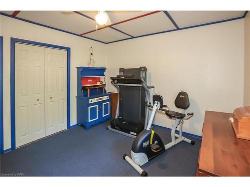 4061 Firelane 13, Sherkston, ON - Indoor Photo Showing Gym Room