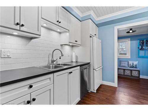 96 Albert Street, St. Catharines, ON - Indoor Photo Showing Kitchen With Double Sink