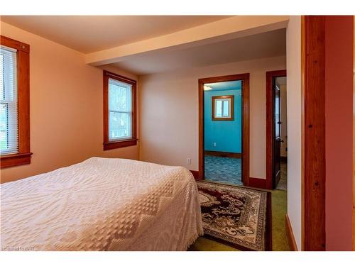 376 Schooley Road, Crystal Beach, ON - Indoor Photo Showing Bedroom
