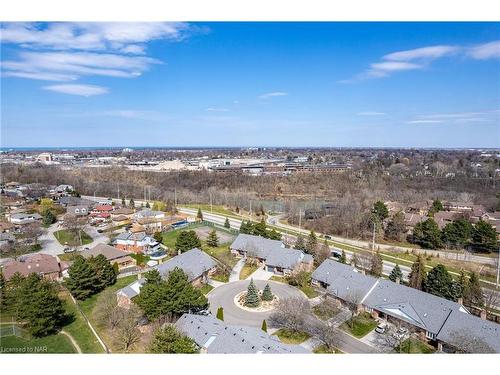 13-10 Elderwood Drive, St. Catharines, ON - Outdoor With View