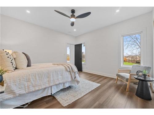3844 Nigh Road, Fort Erie, ON - Indoor Photo Showing Bedroom