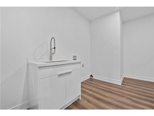 3844 Nigh Road, Fort Erie, ON - Indoor Photo Showing Other Room