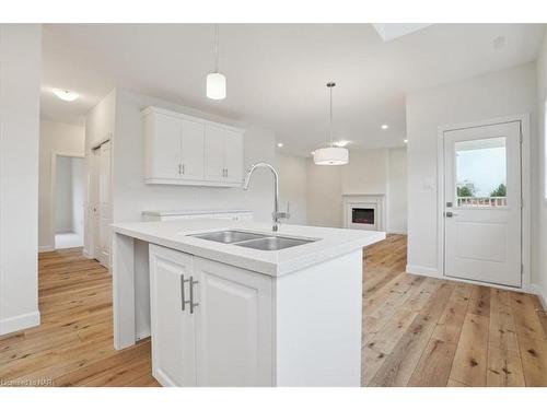B-11 Shores Lane, Crystal Beach, ON - Indoor Photo Showing Kitchen With Double Sink With Upgraded Kitchen