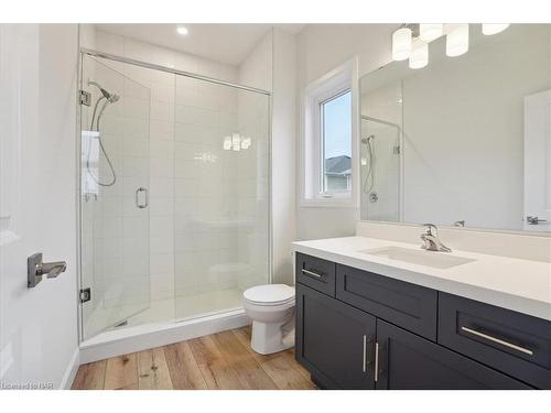 B-11 Shores Lane, Crystal Beach, ON - Indoor Photo Showing Bathroom