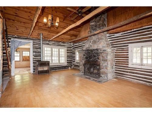 910 Bernard Avenue, Ridgeway, ON - Indoor Photo Showing Other Room With Fireplace