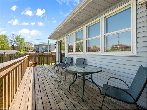 424 Fitch Street, Welland, ON - Outdoor With Deck Patio Veranda With Exterior