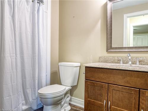 19 Moes Crescent, St. Catharines, ON - Indoor Photo Showing Bathroom